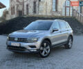Серый Фольксваген Тигуан, объемом двигателя 2 л и пробегом 224 тыс. км за 25700 $, фото 1 на Automoto.ua