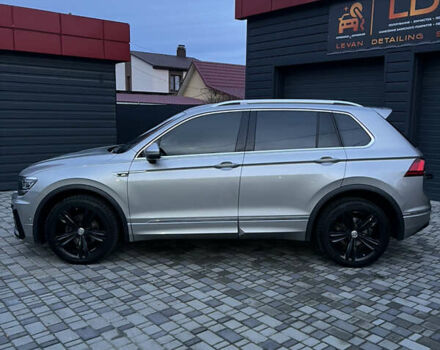 Серый Фольксваген Тигуан, объемом двигателя 1.97 л и пробегом 116 тыс. км за 28000 $, фото 5 на Automoto.ua