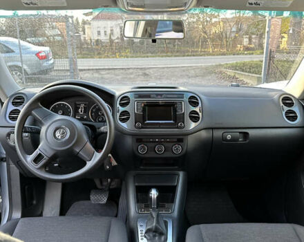 Серый Фольксваген Тигуан, объемом двигателя 2 л и пробегом 104 тыс. км за 13200 $, фото 12 на Automoto.ua