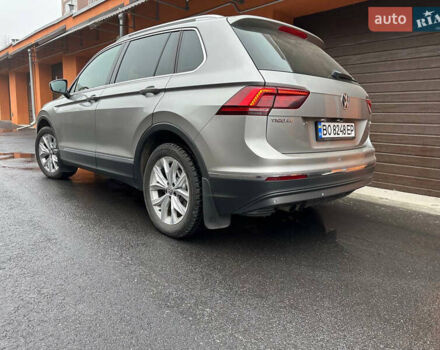 Серый Фольксваген Тигуан, объемом двигателя 1.97 л и пробегом 149 тыс. км за 25500 $, фото 4 на Automoto.ua