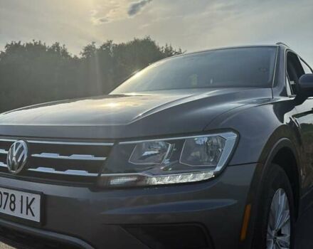 Сірий Фольксваген Тігуан, об'ємом двигуна 1.98 л та пробігом 116 тис. км за 18500 $, фото 3 на Automoto.ua