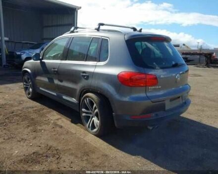 Серый Фольксваген Тигуан, объемом двигателя 2 л и пробегом 55 тыс. км за 8000 $, фото 5 на Automoto.ua