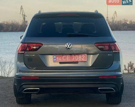 Серый Фольксваген Тигуан, объемом двигателя 2 л и пробегом 264 тыс. км за 15500 $, фото 6 на Automoto.ua
