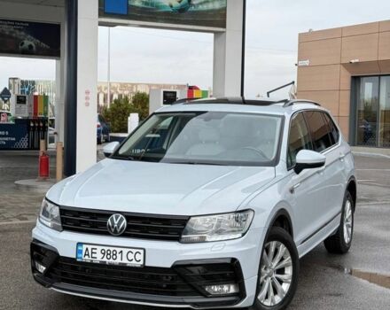 Серый Фольксваген Тигуан, объемом двигателя 2 л и пробегом 167 тыс. км за 15999 $, фото 6 на Automoto.ua