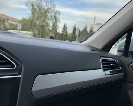 Серый Фольксваген Тигуан, объемом двигателя 1.98 л и пробегом 28 тыс. км за 24000 $, фото 30 на Automoto.ua