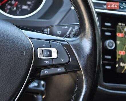 Сірий Фольксваген Тігуан, об'ємом двигуна 1.98 л та пробігом 119 тис. км за 22900 $, фото 31 на Automoto.ua