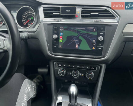 Серый Фольксваген Тигуан, объемом двигателя 2 л и пробегом 126 тыс. км за 19400 $, фото 19 на Automoto.ua