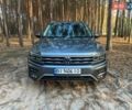 Серый Фольксваген Тигуан, объемом двигателя 2 л и пробегом 215 тыс. км за 21500 $, фото 4 на Automoto.ua