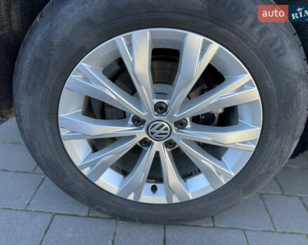Сірий Фольксваген Тігуан, об'ємом двигуна 1.98 л та пробігом 84 тис. км за 23750 $, фото 35 на Automoto.ua
