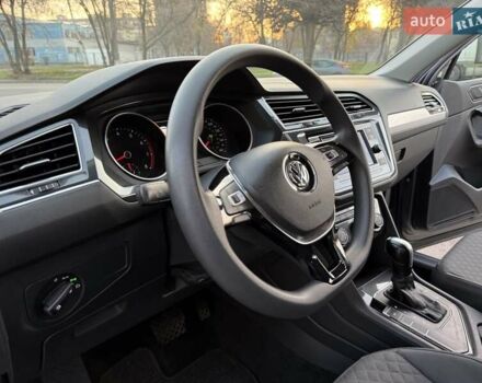 Сірий Фольксваген Тігуан, об'ємом двигуна 0 л та пробігом 146 тис. км за 16300 $, фото 15 на Automoto.ua