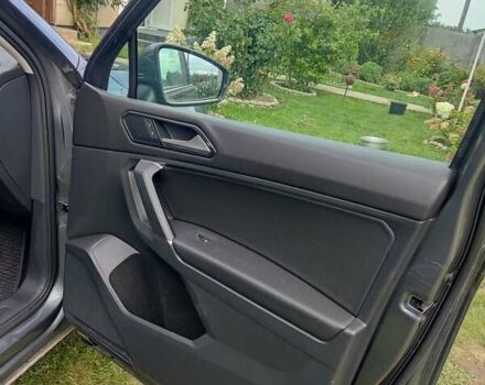 Серый Фольксваген Тигуан, объемом двигателя 1.98 л и пробегом 134 тыс. км за 20000 $, фото 15 на Automoto.ua