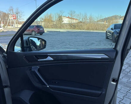 Серый Фольксваген Тигуан, объемом двигателя 2 л и пробегом 224 тыс. км за 25700 $, фото 68 на Automoto.ua