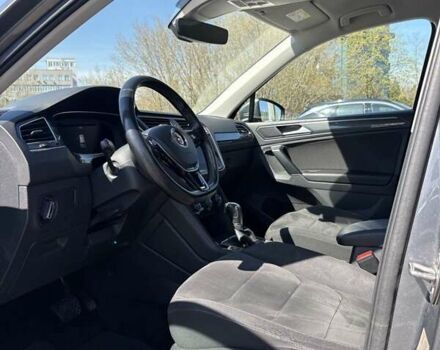 Серый Фольксваген Тигуан, объемом двигателя 1.98 л и пробегом 116 тыс. км за 28000 $, фото 11 на Automoto.ua