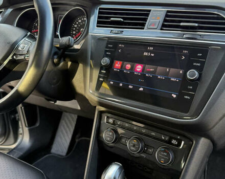 Серый Фольксваген Тигуан, объемом двигателя 2 л и пробегом 240 тыс. км за 14999 $, фото 26 на Automoto.ua