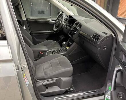 Серый Фольксваген Тигуан, объемом двигателя 1.97 л и пробегом 66 тыс. км за 29500 $, фото 7 на Automoto.ua