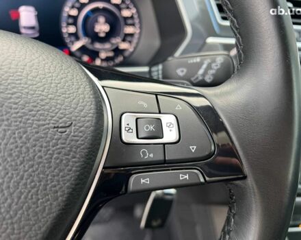 Серый Фольксваген Тигуан, объемом двигателя 2 л и пробегом 250 тыс. км за 22680 $, фото 22 на Automoto.ua