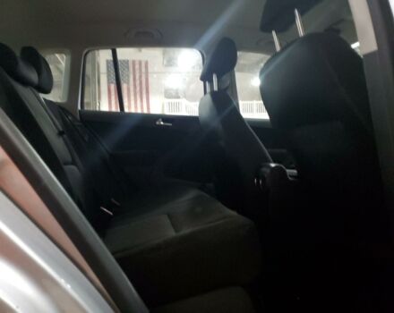 Сірий Фольксваген Тігуан, об'ємом двигуна 2 л та пробігом 187 тис. км за 6900 $, фото 10 на Automoto.ua