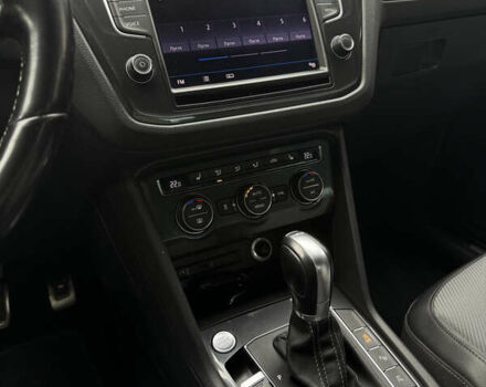 Сірий Фольксваген Тігуан, об'ємом двигуна 1.98 л та пробігом 163 тис. км за 28600 $, фото 39 на Automoto.ua