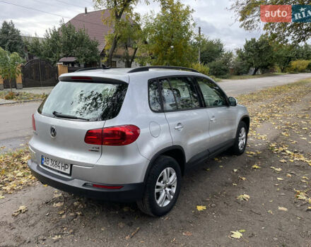 Сірий Фольксваген Тігуан, об'ємом двигуна 1.98 л та пробігом 199 тис. км за 12700 $, фото 6 на Automoto.ua