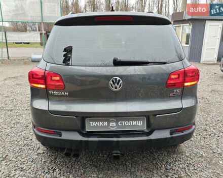 Серый Фольксваген Тигуан, объемом двигателя 1.98 л и пробегом 207 тыс. км за 13200 $, фото 6 на Automoto.ua