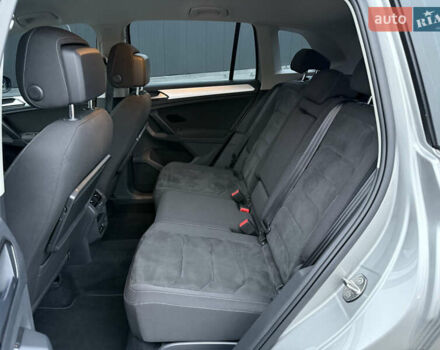 Серый Фольксваген Тигуан, объемом двигателя 2 л и пробегом 263 тыс. км за 18700 $, фото 38 на Automoto.ua