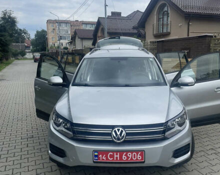 Сірий Фольксваген Тігуан, об'ємом двигуна 2.01 л та пробігом 161 тис. км за 14000 $, фото 15 на Automoto.ua