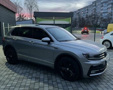 Серый Фольксваген Тигуан, объемом двигателя 2 л и пробегом 116 тыс. км за 28000 $, фото 10 на Automoto.ua