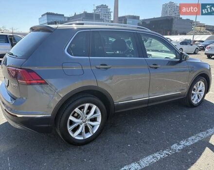 Серый Фольксваген Тигуан, объемом двигателя 1.98 л и пробегом 116 тыс. км за 28000 $, фото 6 на Automoto.ua