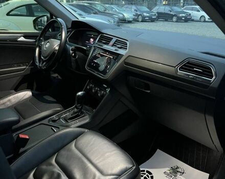 Серый Фольксваген Тигуан, объемом двигателя 2 л и пробегом 116 тыс. км за 28000 $, фото 15 на Automoto.ua