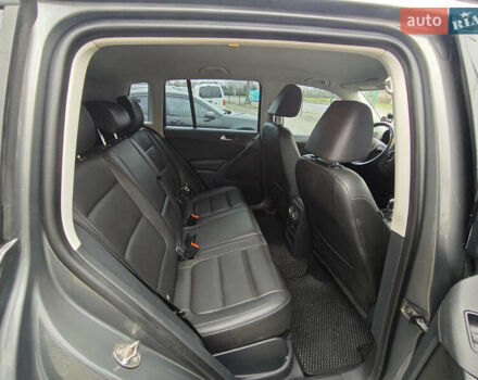 Серый Фольксваген Тигуан, объемом двигателя 1.98 л и пробегом 207 тыс. км за 13200 $, фото 17 на Automoto.ua