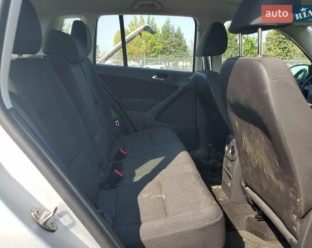 Сірий Фольксваген Тігуан, об'ємом двигуна 1.98 л та пробігом 121 тис. км за 999 $, фото 10 на Automoto.ua