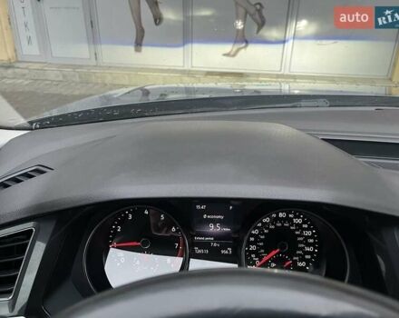 Серый Фольксваген Тигуан, объемом двигателя 2 л и пробегом 126 тыс. км за 19400 $, фото 26 на Automoto.ua