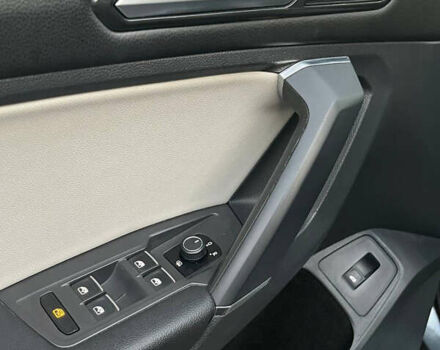 Серый Фольксваген Тигуан, объемом двигателя 1.98 л и пробегом 127 тыс. км за 17800 $, фото 13 на Automoto.ua