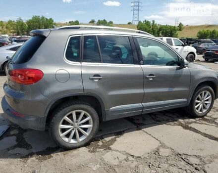 Серый Фольксваген Тигуан, объемом двигателя 2 л и пробегом 112 тыс. км за 3000 $, фото 3 на Automoto.ua