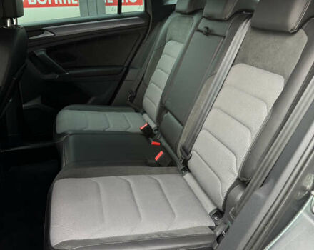 Сірий Фольксваген Тігуан, об'ємом двигуна 1.98 л та пробігом 163 тис. км за 28600 $, фото 19 на Automoto.ua