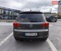 Сірий Фольксваген Тігуан, об'ємом двигуна 1.98 л та пробігом 206 тис. км за 13500 $, фото 4 на Automoto.ua