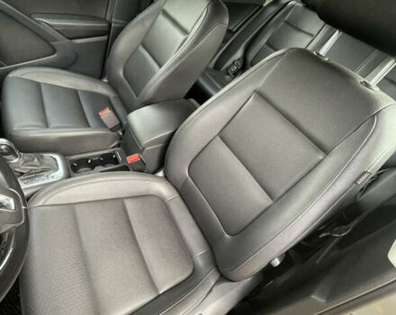 Сірий Фольксваген Тігуан, об'ємом двигуна 1.98 л та пробігом 199 тис. км за 12700 $, фото 11 на Automoto.ua