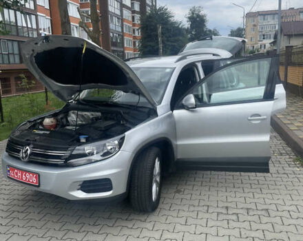 Сірий Фольксваген Тігуан, об'ємом двигуна 2.01 л та пробігом 161 тис. км за 14000 $, фото 21 на Automoto.ua