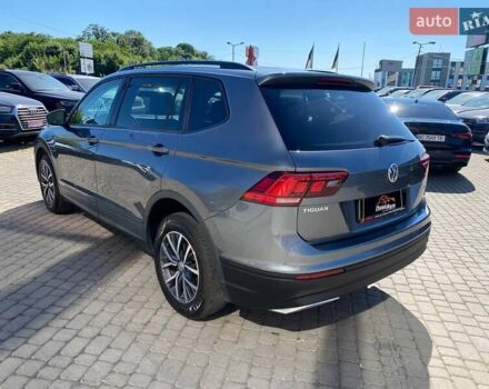 Серый Фольксваген Тигуан, объемом двигателя 2 л и пробегом 172 тыс. км за 14300 $, фото 4 на Automoto.ua