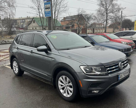 Серый Фольксваген Тигуан, объемом двигателя 1.98 л и пробегом 128 тыс. км за 17500 $, фото 1 на Automoto.ua