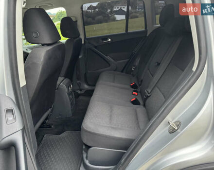 Серый Фольксваген Тигуан, объемом двигателя 1.98 л и пробегом 160 тыс. км за 13200 $, фото 11 на Automoto.ua