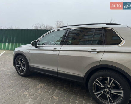 Серый Фольксваген Тигуан, объемом двигателя 1.97 л и пробегом 149 тыс. км за 25000 $, фото 10 на Automoto.ua