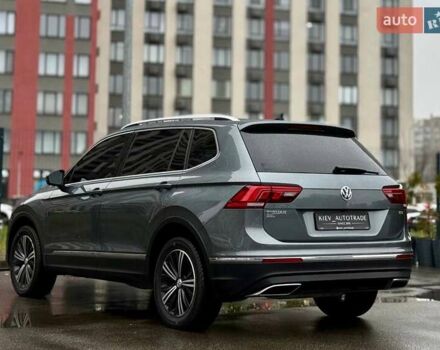 Серый Фольксваген Тигуан, объемом двигателя 2 л и пробегом 155 тыс. км за 18500 $, фото 15 на Automoto.ua