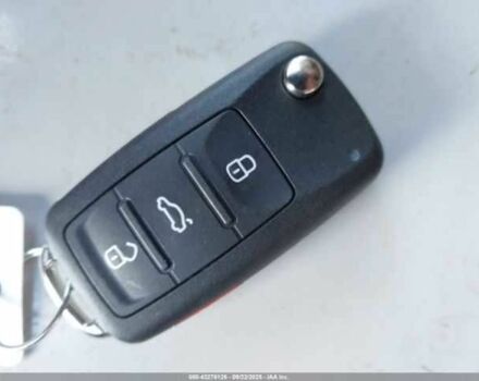 Серый Фольксваген Тигуан, объемом двигателя 2 л и пробегом 55 тыс. км за 8000 $, фото 10 на Automoto.ua