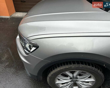 Серый Фольксваген Тигуан, объемом двигателя 1.97 л и пробегом 149 тыс. км за 25500 $, фото 38 на Automoto.ua