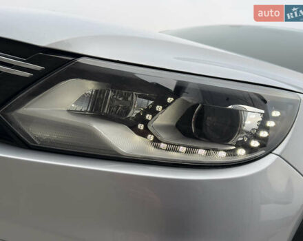 Серый Фольксваген Тигуан, объемом двигателя 2 л и пробегом 181 тыс. км за 15000 $, фото 46 на Automoto.ua