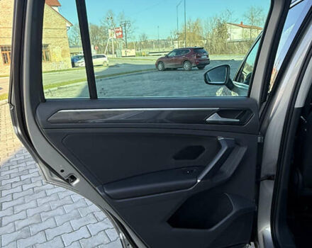 Серый Фольксваген Тигуан, объемом двигателя 2 л и пробегом 224 тыс. км за 25700 $, фото 75 на Automoto.ua