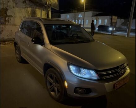 Серый Фольксваген Тигуан, объемом двигателя 2 л и пробегом 188 тыс. км за 336 $, фото 3 на Automoto.ua