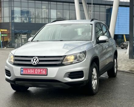 Сірий Фольксваген Тігуан, об'ємом двигуна 2 л та пробігом 172 тис. км за 11890 $, фото 2 на Automoto.ua