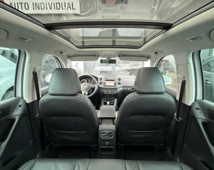 Серый Фольксваген Тигуан, объемом двигателя 2 л и пробегом 181 тыс. км за 15000 $, фото 16 на Automoto.ua